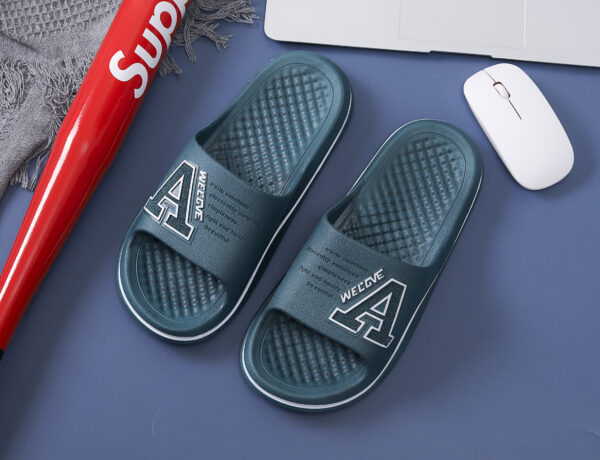 2809# New Man Slippers - Image 4